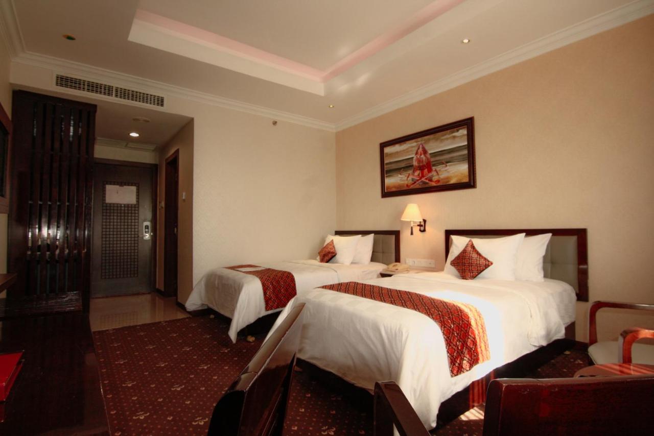Hermes Palace Hotel Banda Aceh Zewnętrze zdjęcie