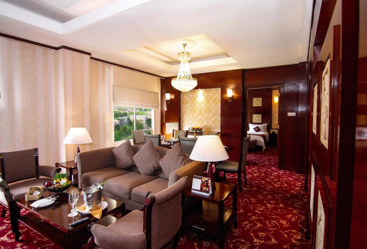 Hermes Palace Hotel Banda Aceh Zewnętrze zdjęcie