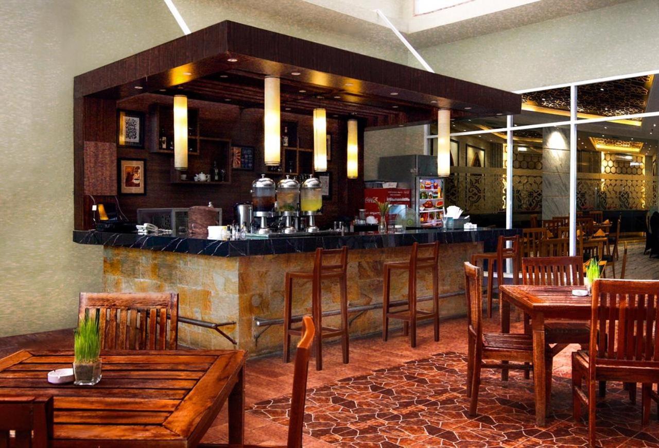 Hermes Palace Hotel Banda Aceh Zewnętrze zdjęcie